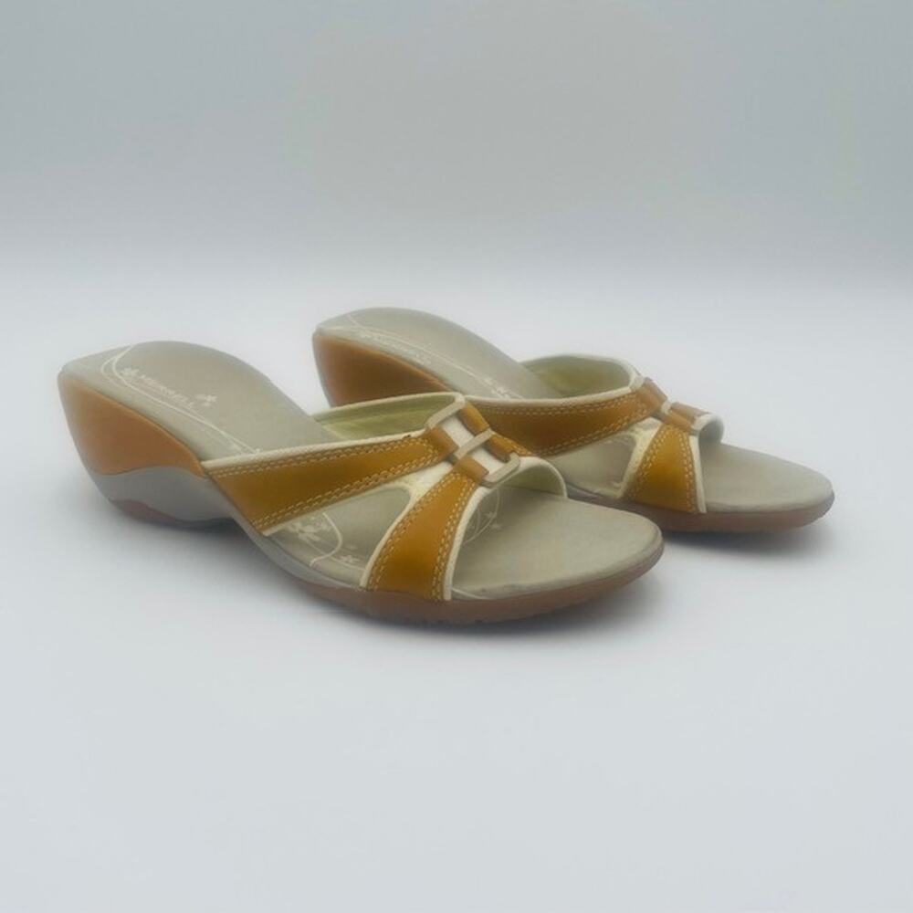 Merrell Dewberry Golden Tan Slip On Women's Sandal Shoes - Size 7